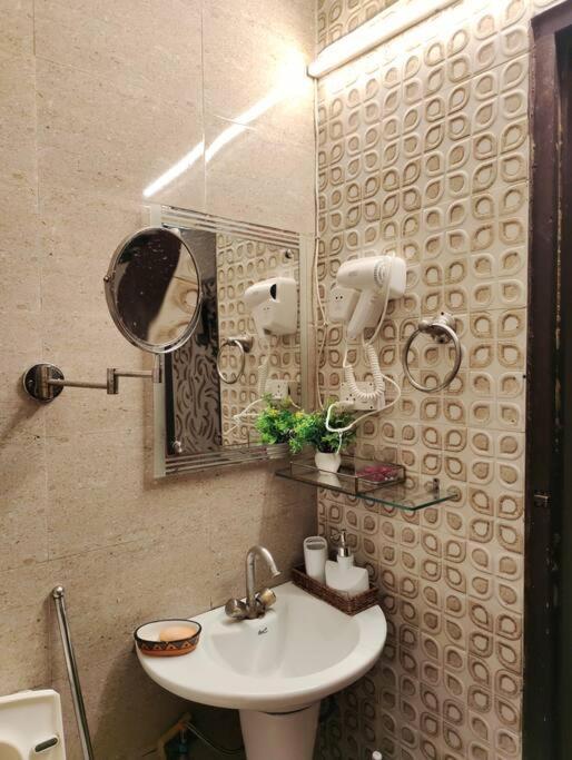 Appartement Sufiyana सादा परंतु सुंदर New Delhi